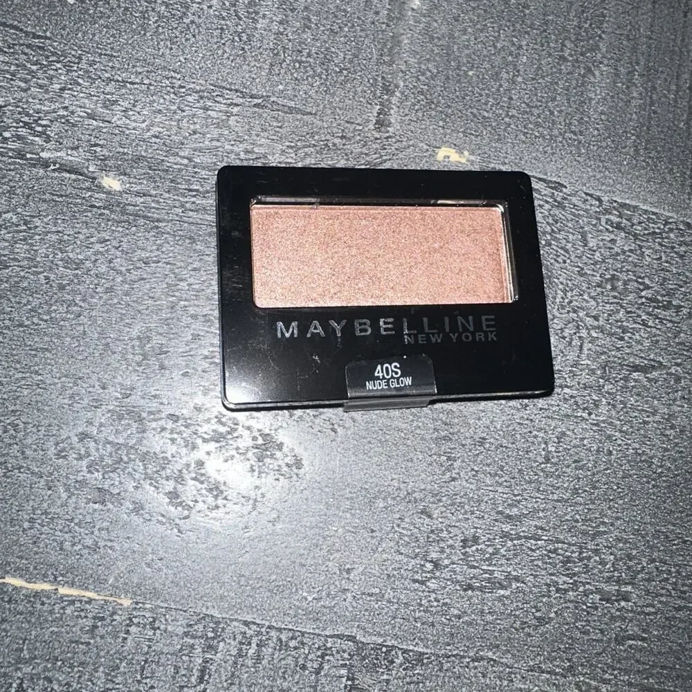 Maybelline Expert Wear Eyeshadow 40S Nude Glow New and Sealed